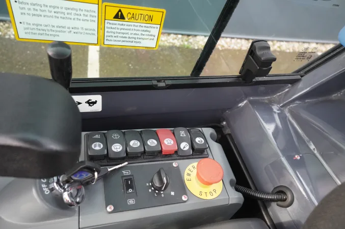 XCMG - XE20E MINI CRAWLER DIGGER WITH BUCKETS