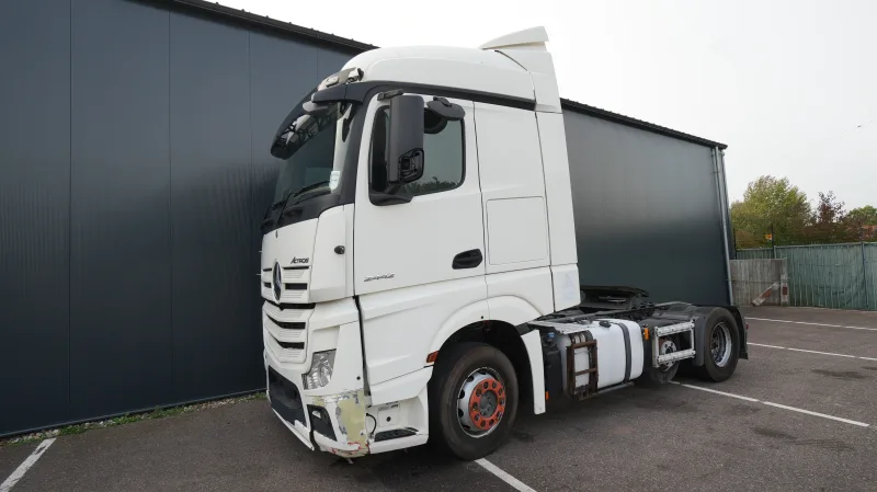 Mercedes-Benz - ACTROS 2442 6x2 RHD 492.500km