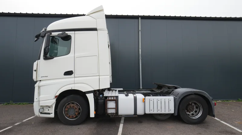 Mercedes-Benz - ACTROS 2442 6x2 RHD 481.900km
