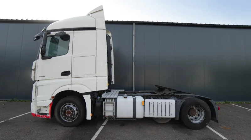 Mercedes-Benz - ACTROS 2442 6x2 RHD 518.600km