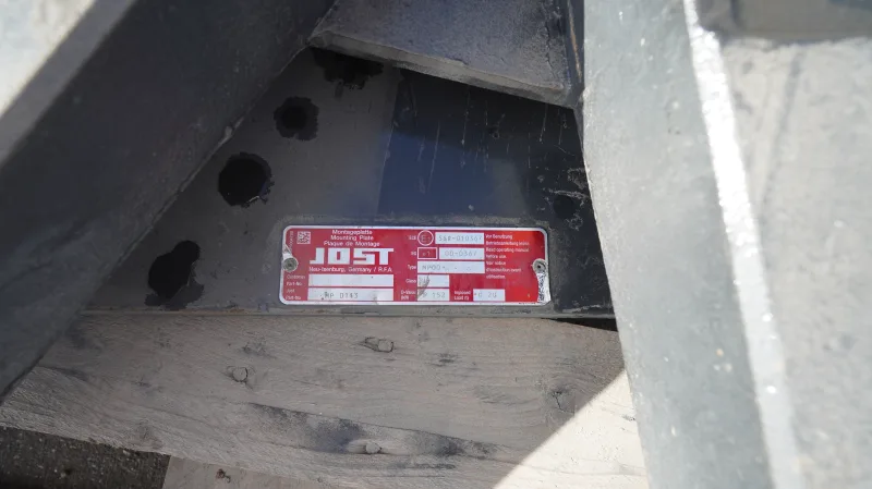 JOST - JSK 37C FIFTH WHEEL  NEVER USED