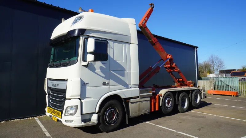 DAF - XF 460 – 8x2 hooklift truck
