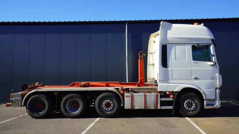 DAF - XF 460 – 8x2 hooklift truck