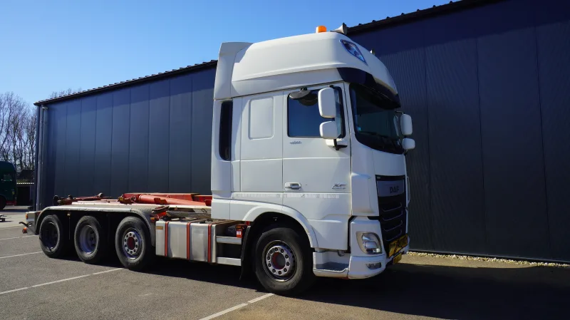 DAF - XF 460 – 8x2 hooklift truck