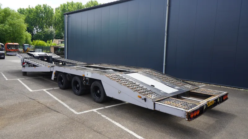 Estepe - Truck and car transport trailer