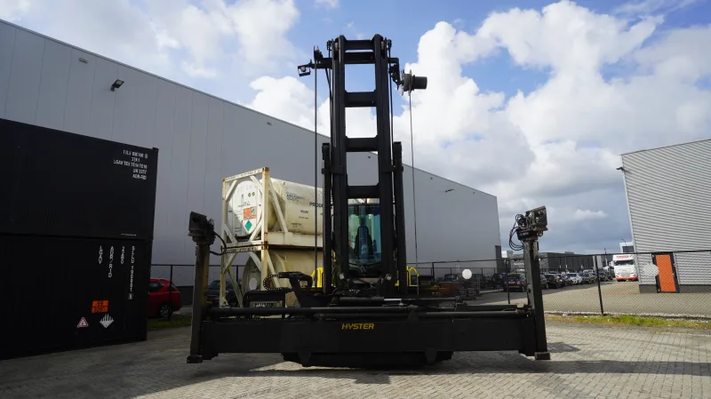 Hyster - H16.00XM-12 forklift with front container handling system