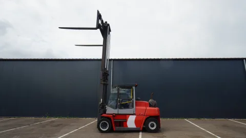 Kalmar - DCE 70-6 HE – 7-ton forklift