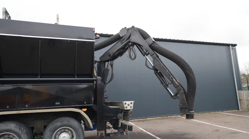 Mercedes-Benz - ACTROS 4144 8X4 RSP 10M3 SAUGBAGGER SUCTION VACUUM