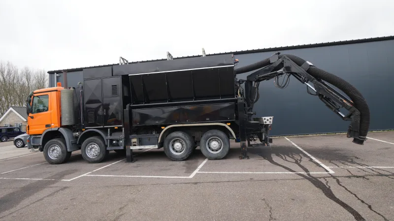 Mercedes-Benz - ACTROS 4144 8X4 RSP 10M3 SAUGBAGGER SUCTION VACUUM