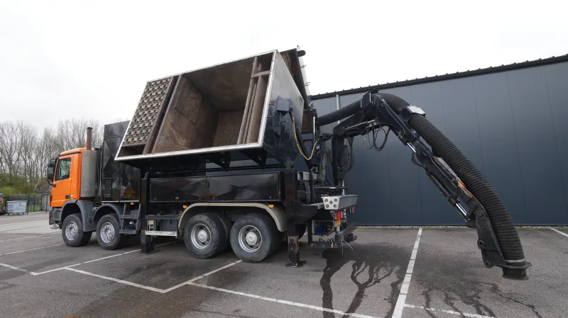 Mercedes-Benz - ACTROS 4144 8X4 RSP 10M3 SAUGBAGGER SUCTION VACUUM