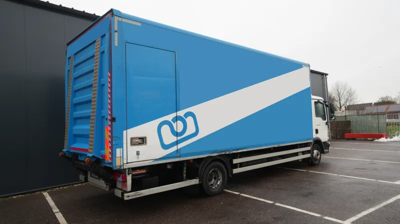 MAN - TGL 12.220 closed box truck