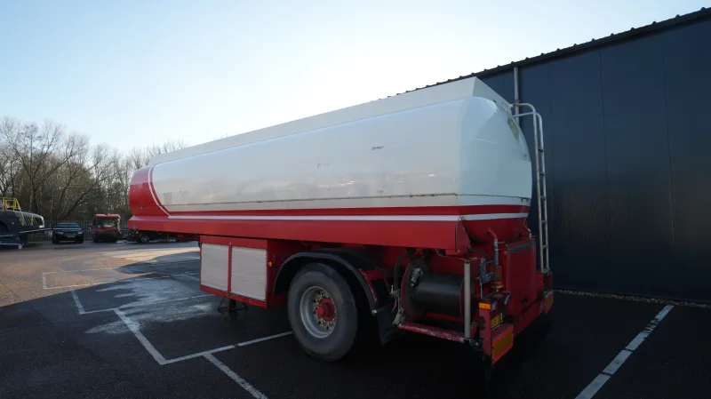LAG - ADR fuel tank trailer