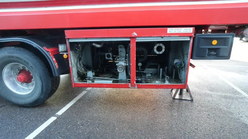 LAG - ADR fuel tank trailer