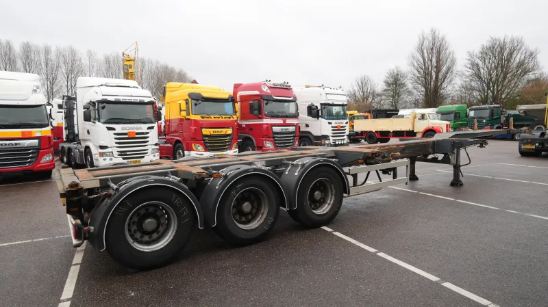 D-tec - Extendable container transport trailer