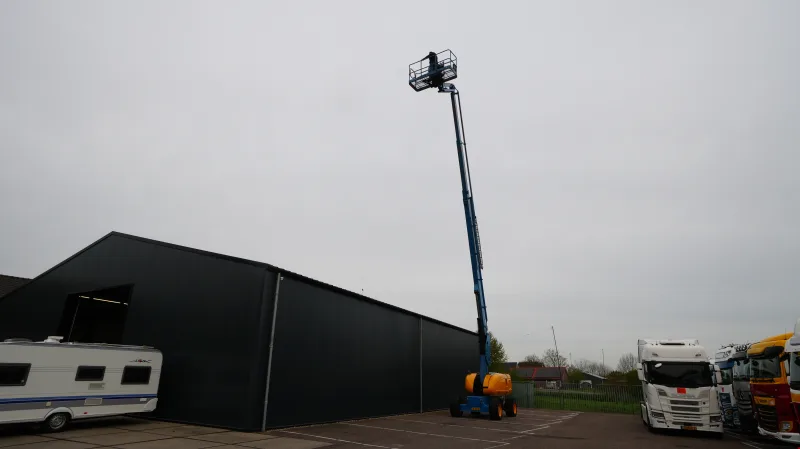 JLG - 860SJ 26.2mtr Telescopic 4X4 Diesel boom work lift 