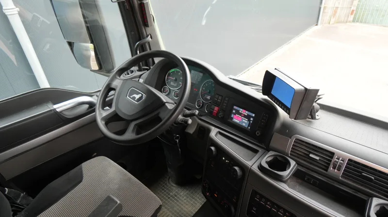 MAN - TGS 49.500 10X8 Tipper 219.400km