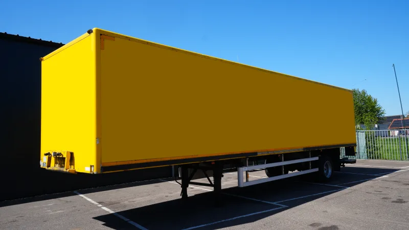 Floor - 1 Axle closed box trailer
