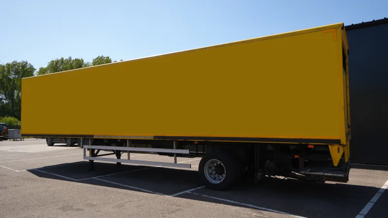 Floor - 1 Axle closed box trailer