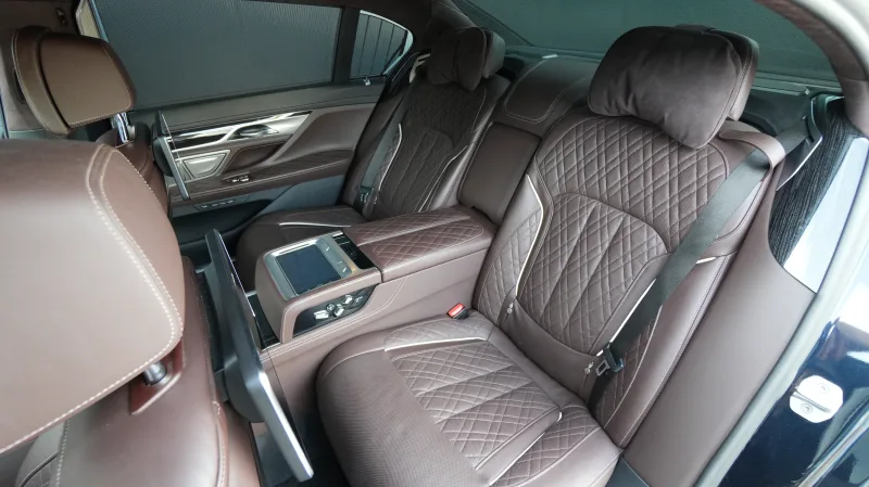 BMW - 745Le xDrive Hybrid 6-cyl