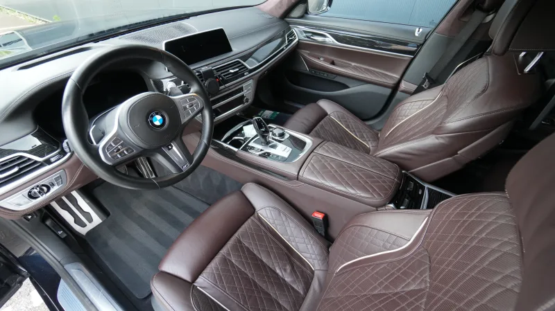 BMW - 745Le xDrive Hybrid 6-cyl
