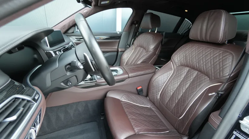 BMW - 745Le xDrive Hybrid 6-cyl