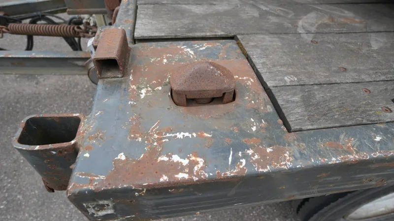 Burg - 2 axle semi low loader