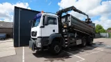 MAN - TGS 26.440 6x6 cable system tipper truck with palfinger Q 180Z crane