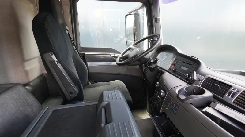 MAN - TGS 26.440 6x6 cable system tipper truck with palfinger Q 180Z crane