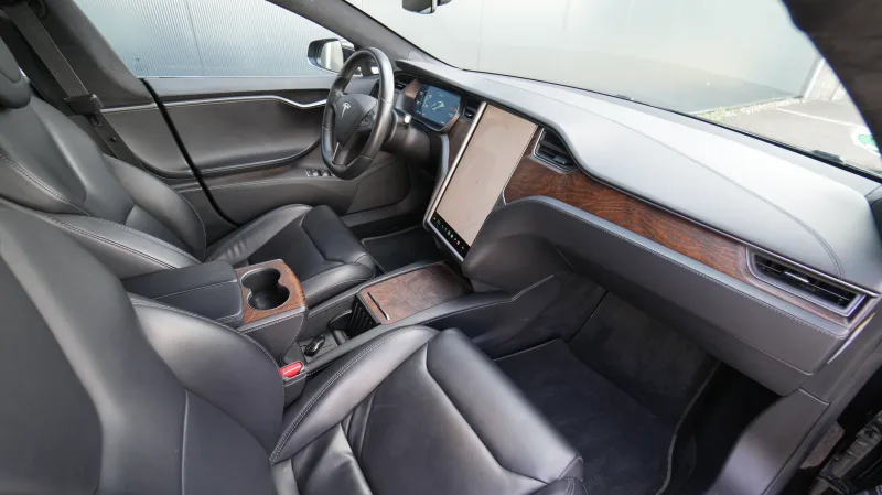 TESLA - MODEL S 100D