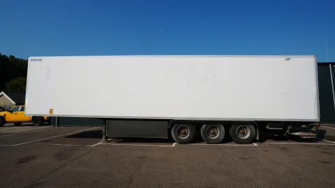 LAMBERET - 3 Axle frigo trailer Carrier Vector 1950 Bi-Temp