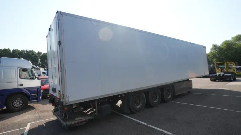 LAMBERET - 3 Axle frigo trailer Carrier Vector 1950 Bi-Temp