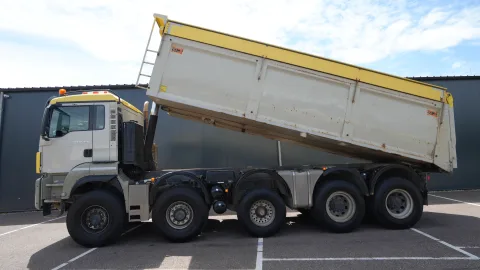 MAN - TGS 49.460 10x8 tipper 413.700km