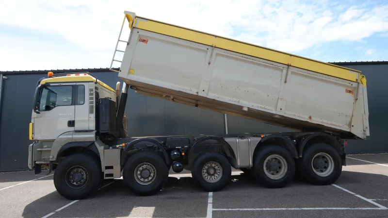 MAN - TGS 49.460 10x8 tipper 413.700km