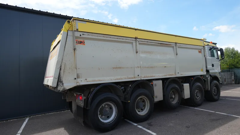 MAN - TGS 49.460 10x8 tipper 413.700km