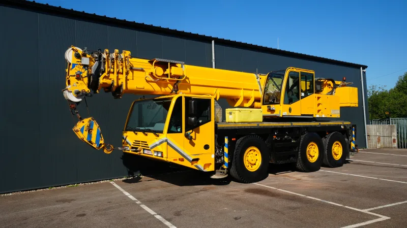 Terex-Demag - AC 50-1 MOBILE CRANE
