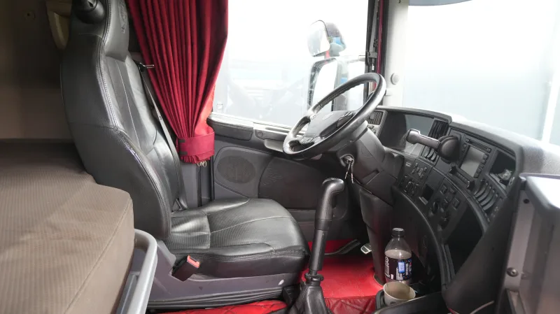 Scania - R 580 V8 8X4 LOGTRANSPORT COMBI WITH KESLA 2112 Z CRANE