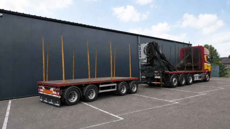 Scania - R 580 V8 8X4 LOGTRANSPORT COMBI WITH KESLA 2112 Z CRANE