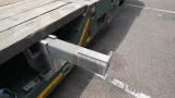 Broshuis - 3 axle semi low loader extendable