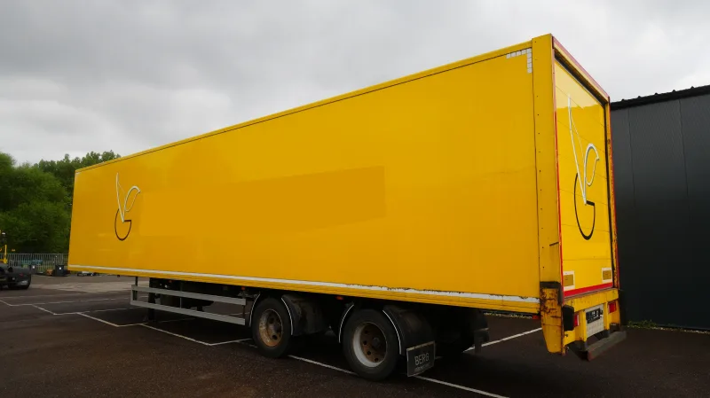 Floor - 2 axle closed box