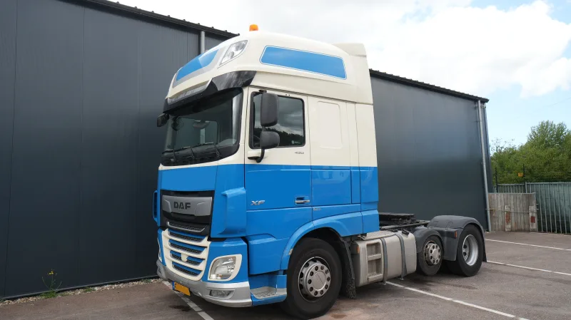 DAF - XF440 FTP 6x2 tractor unit