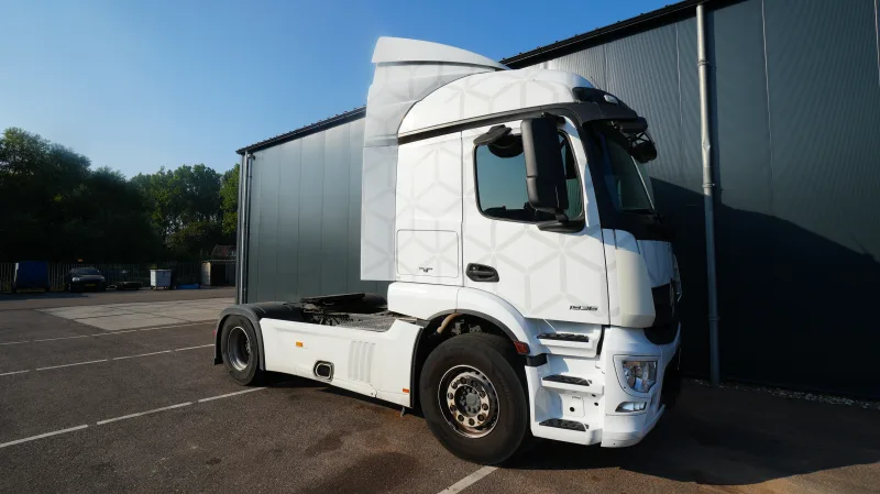 Mercedes-Benz - ACTROS 1936 tractor unit