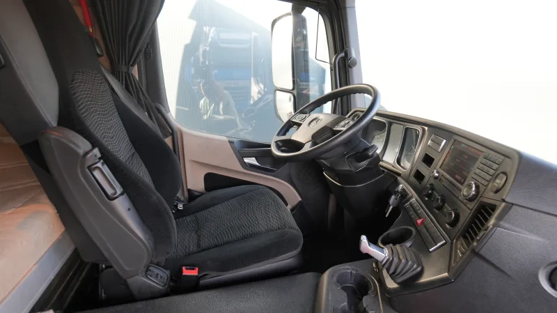 Mercedes-Benz - ACTROS 1936 tractor unit