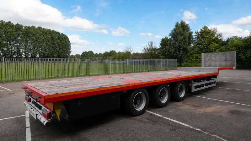 Reistreyler - 3 axle semi low loader