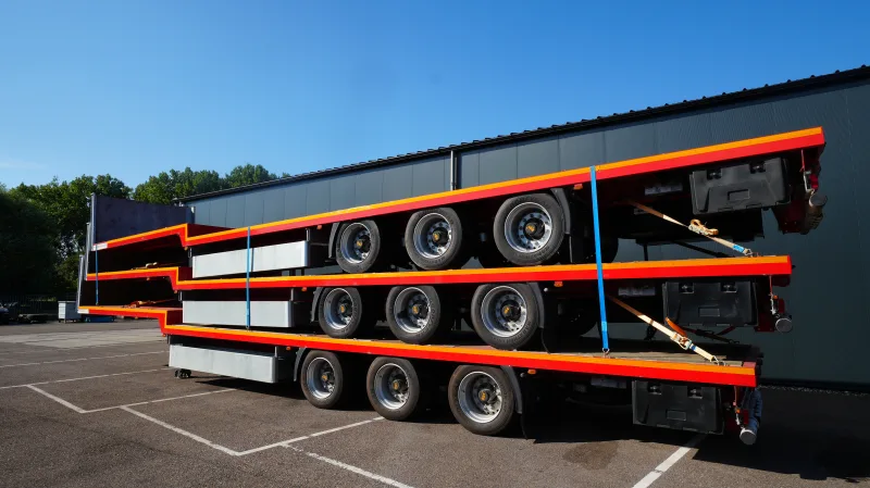 Reistreyler - 3 axle semi low loader