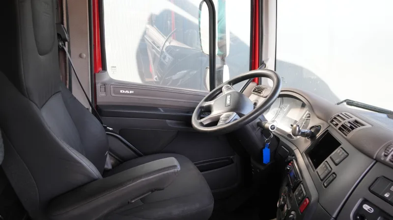 DAF - CF 410 tractor unit 