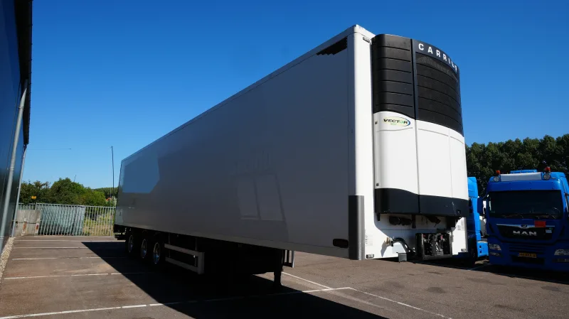 H.T.F. - 3 Axle frigo trailer Carrier Vector 1850 