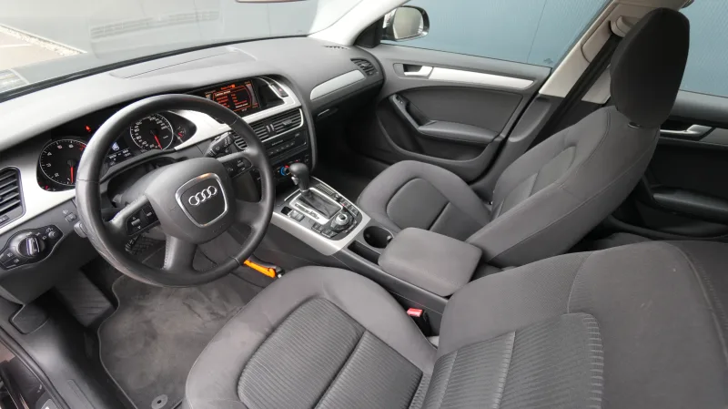 Audi - A4 AVANT 2.0TFSI Pro Line Business DSG