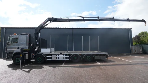 DAF - CF 480 8x2 Open box truck with Hiab X-Hiduo 228 E-5 Crane