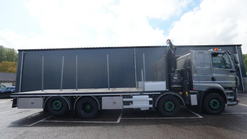 DAF - CF 480 8x2 Open box truck with Hiab X-Hiduo 228 E-5 Crane