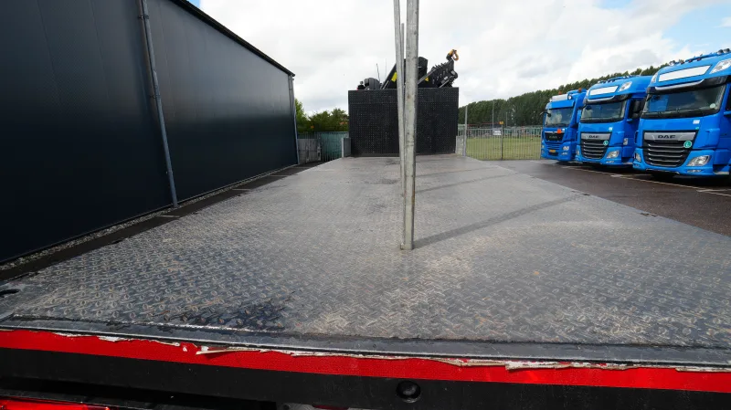DAF - CF 480 8x2 Open box truck with Hiab X-Hiduo 228 E-5 Crane